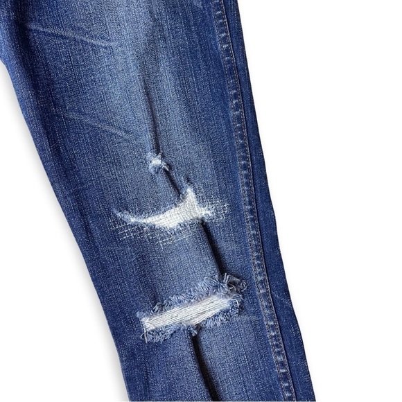Madewell Distressed 9” High Riser Blue Jeans - Size 26 - Picture 7 of 11